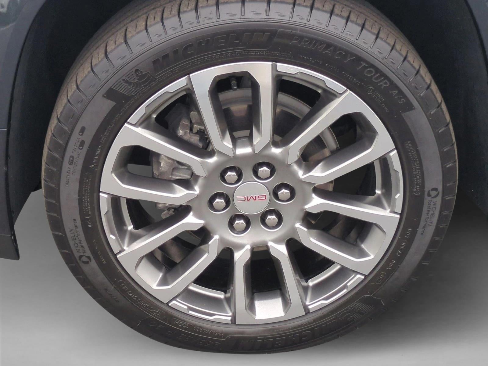 2023 GMC Acadia AWD Denali