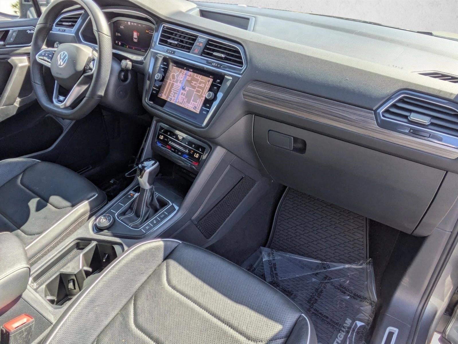 2022 Volkswagen Tiguan 2.0T SEL R-Line 4MOTION