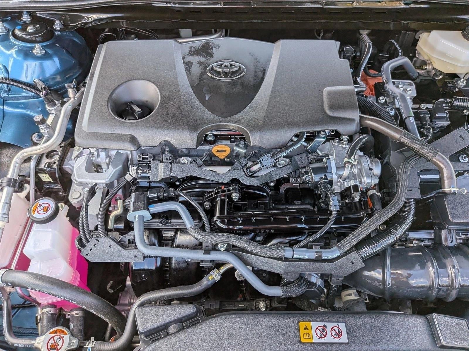 2025 Toyota Camry SE (SE)