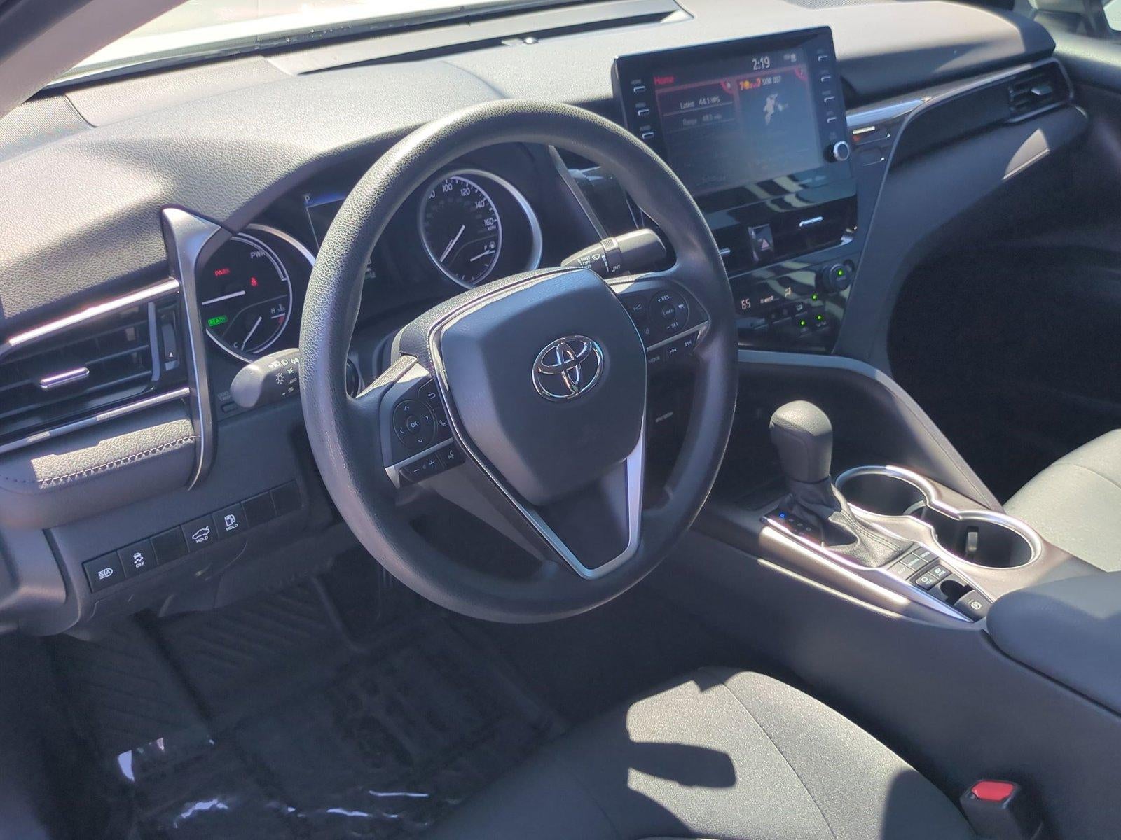2022 Toyota Camry Hybrid LE CVT (Natl)