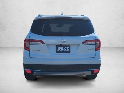 2022 Honda Pilot Touring 7-Passenger 2WD