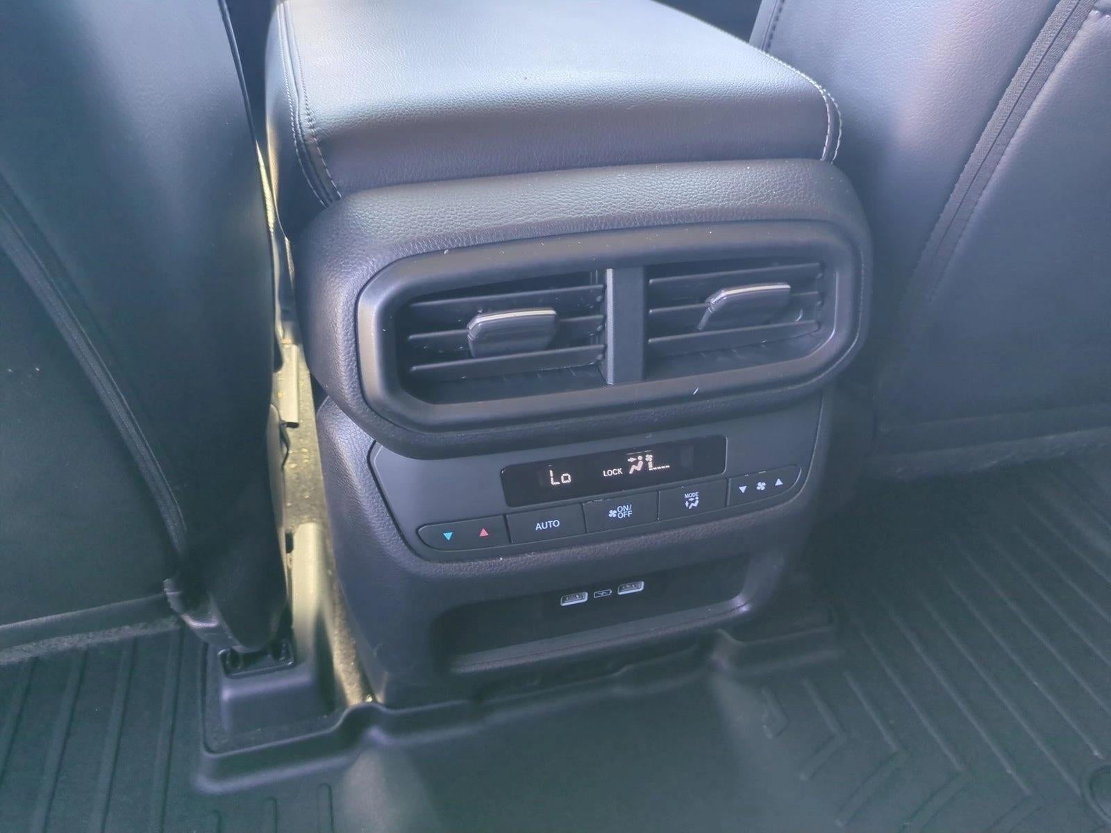 2023 Honda Pilot Touring AWD