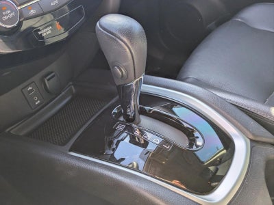 2016 Nissan Rogue FWD 4dr SL