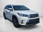 2017 Toyota Highlander Limited Platinum V6 AWD (Natl)