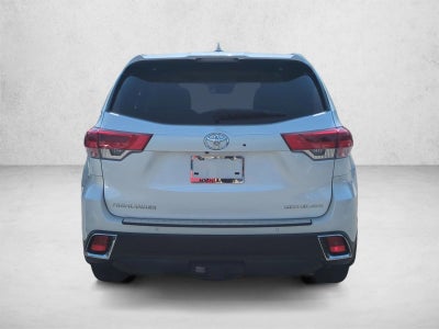 2017 Toyota Highlander Limited Platinum V6 AWD (Natl)