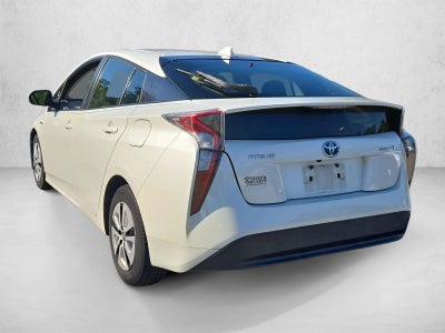 2016 Toyota Prius 5dr HB Three (Natl)