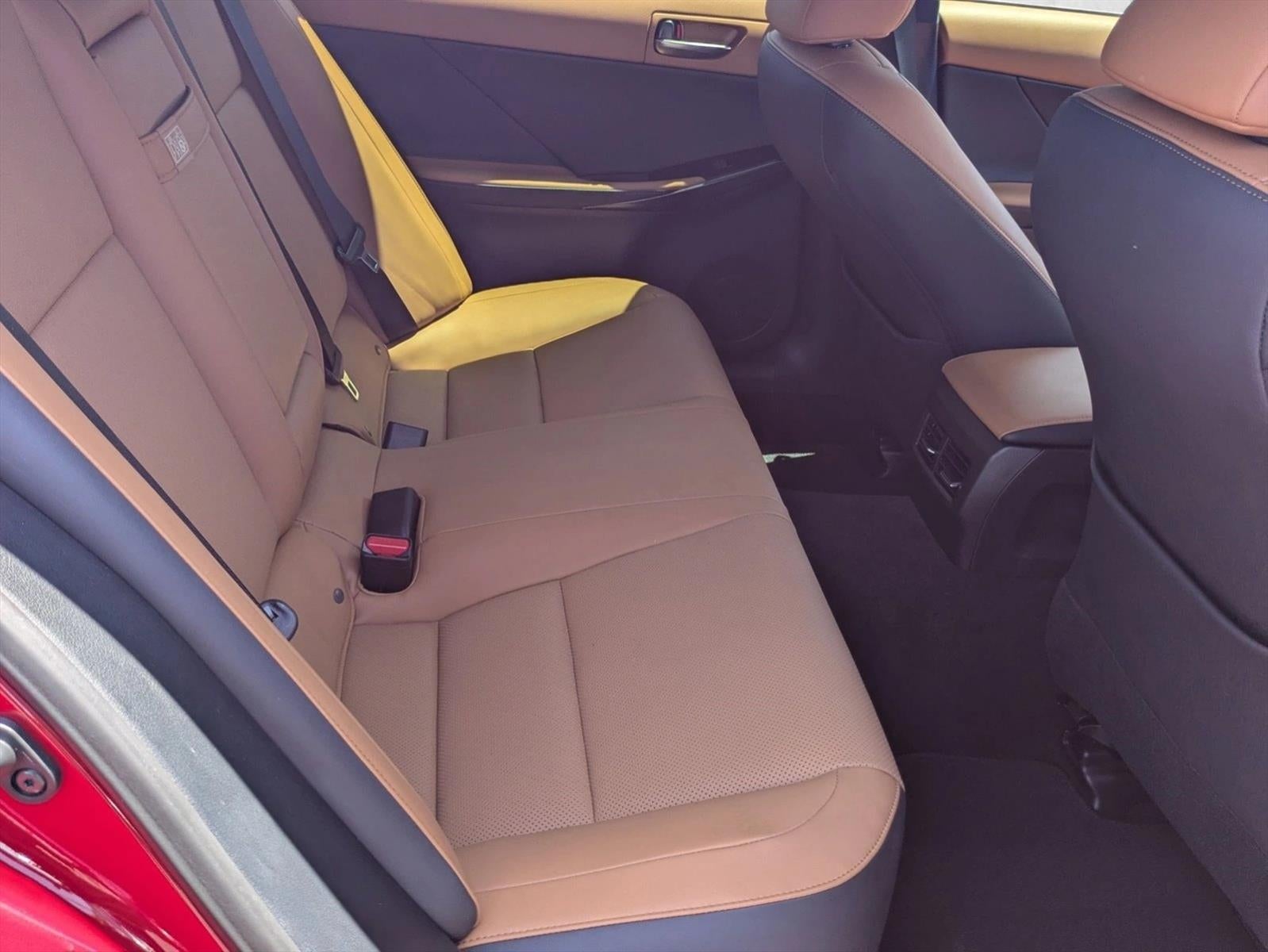 2025 Lexus IS 350 F SPORT Design RWD