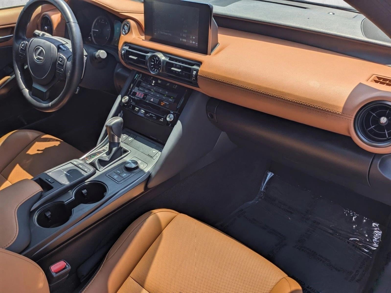 2025 Lexus IS 350 F SPORT Design RWD