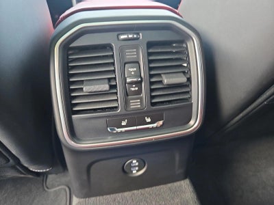 2025 Porsche Macan AWD