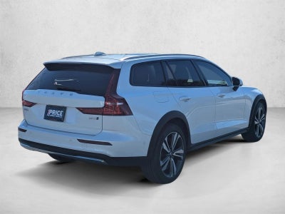 2023 Volvo V60 Cross Country B5 AWD Plus