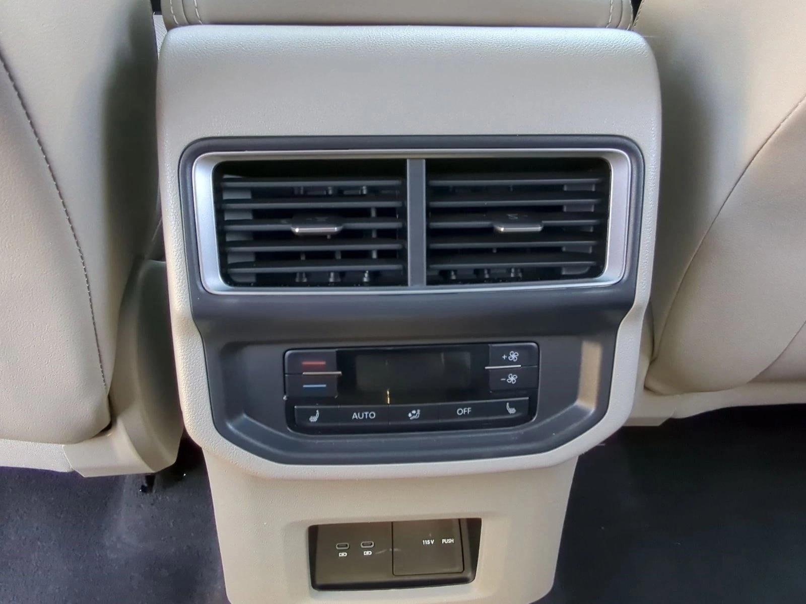 2024 Volkswagen Atlas 2.0T SEL Premium R-Line 4MOTION