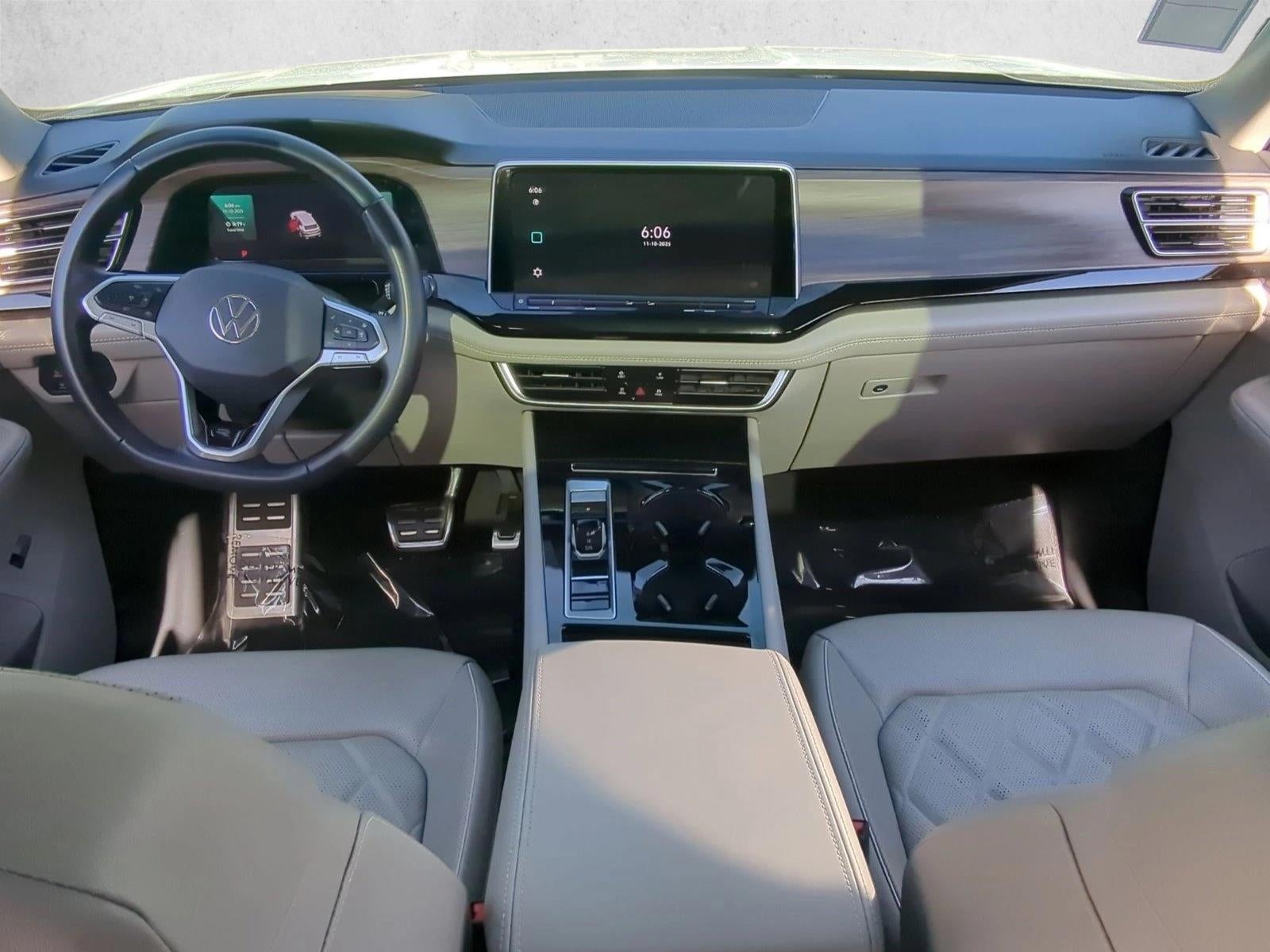 2024 Volkswagen Atlas 2.0T SEL Premium R-Line 4MOTION