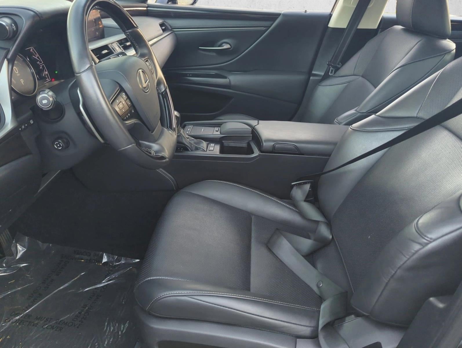 2019 Lexus ES 300h FWD