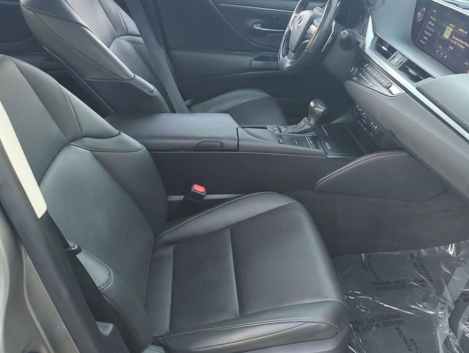 2019 Lexus ES 300h FWD