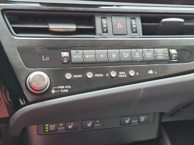2025 Lexus ES 300h FWD