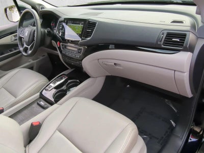 2019 Honda Pilot Touring 8-Passenger 2WD