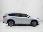 2022 Toyota Highlander Platinum FWD (Natl)