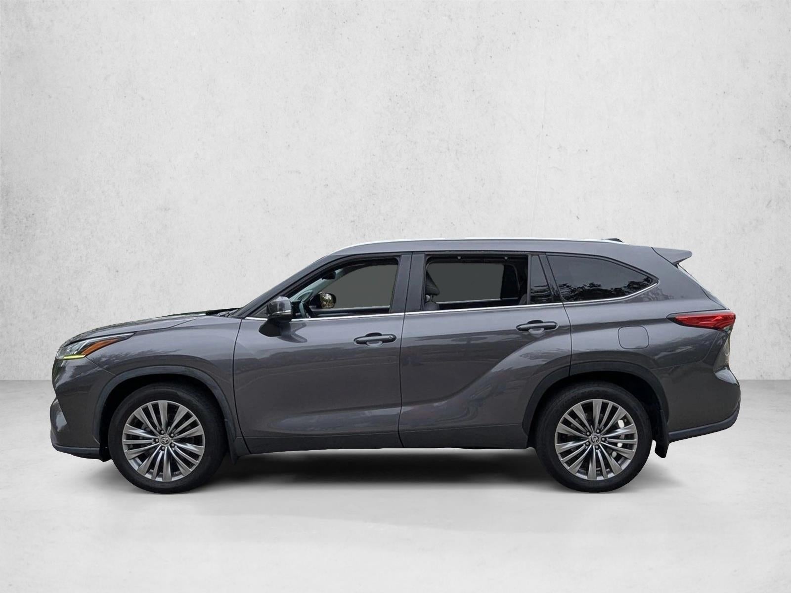 2022 Toyota Highlander Platinum AWD (Natl)
