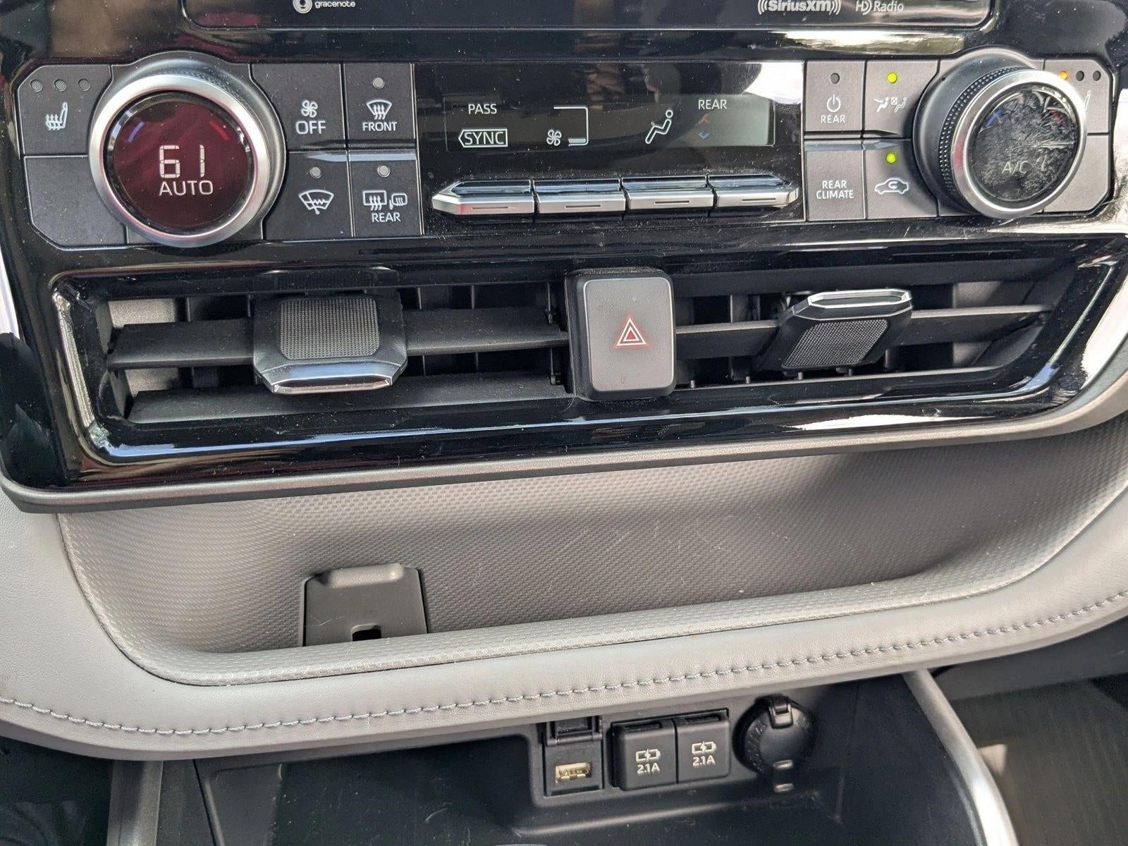 2021 Toyota Highlander XLE FWD (Natl)