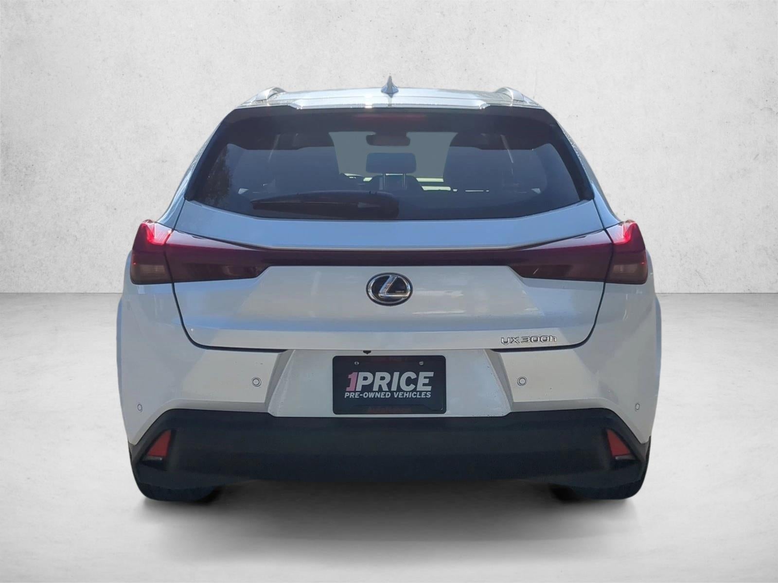 2025 Lexus UX 300h FWD