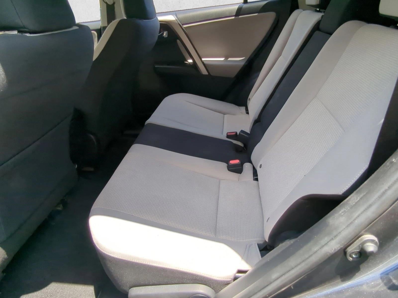 2017 Toyota RAV4 XLE AWD (Natl)