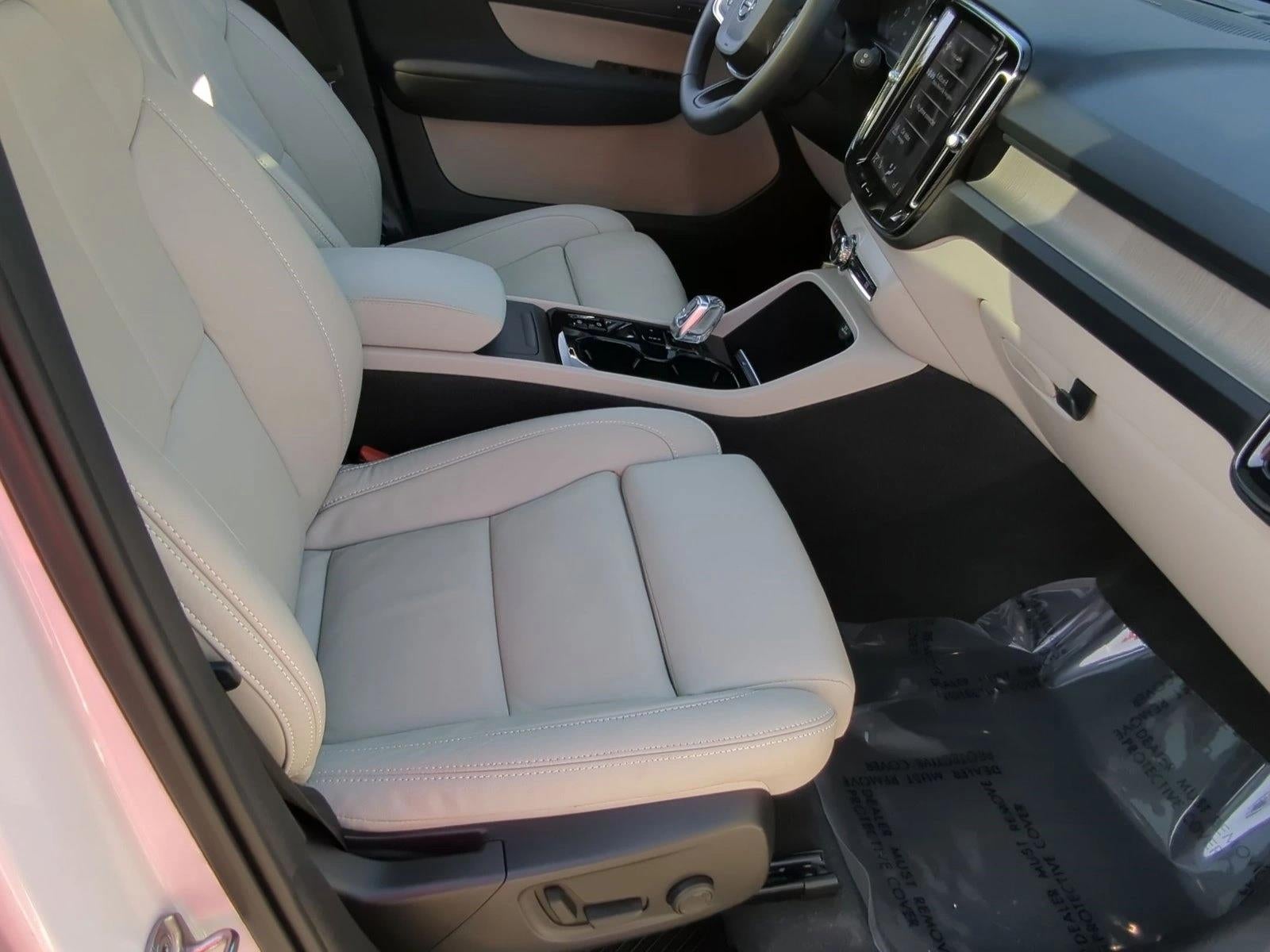 2022 Volvo XC40 T4 FWD Inscription