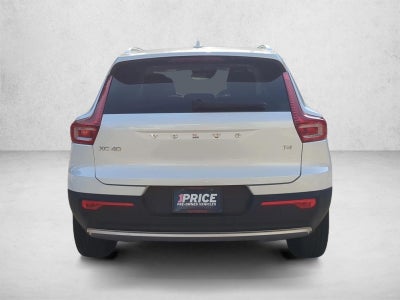 2022 Volvo XC40 T4 FWD Inscription