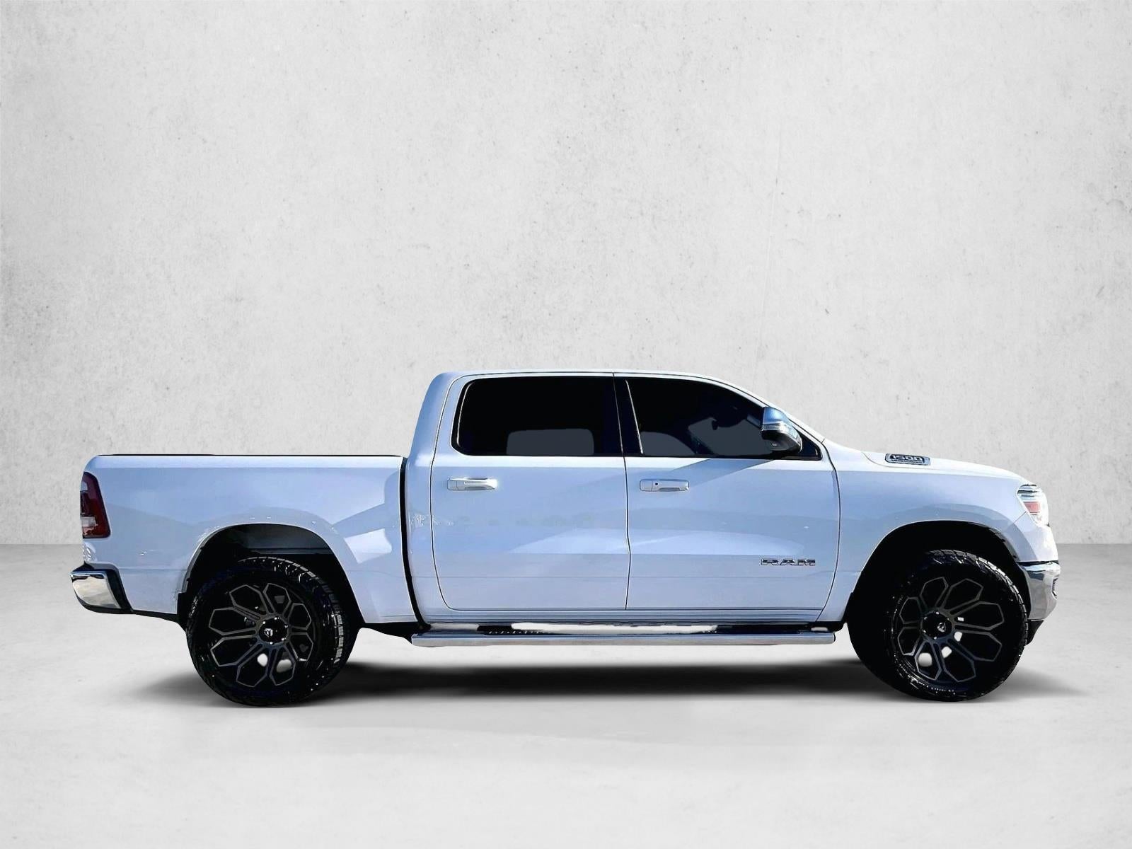 2024 RAM 1500 Laramie 4x4 Crew Cab 5'7" Box