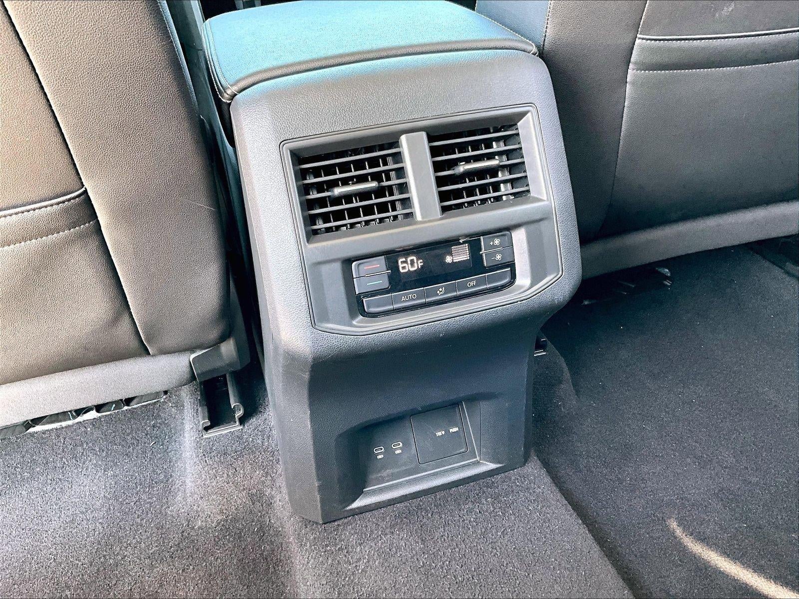 2023 Volkswagen Atlas 3.6L V6 SE w/Technology FWD