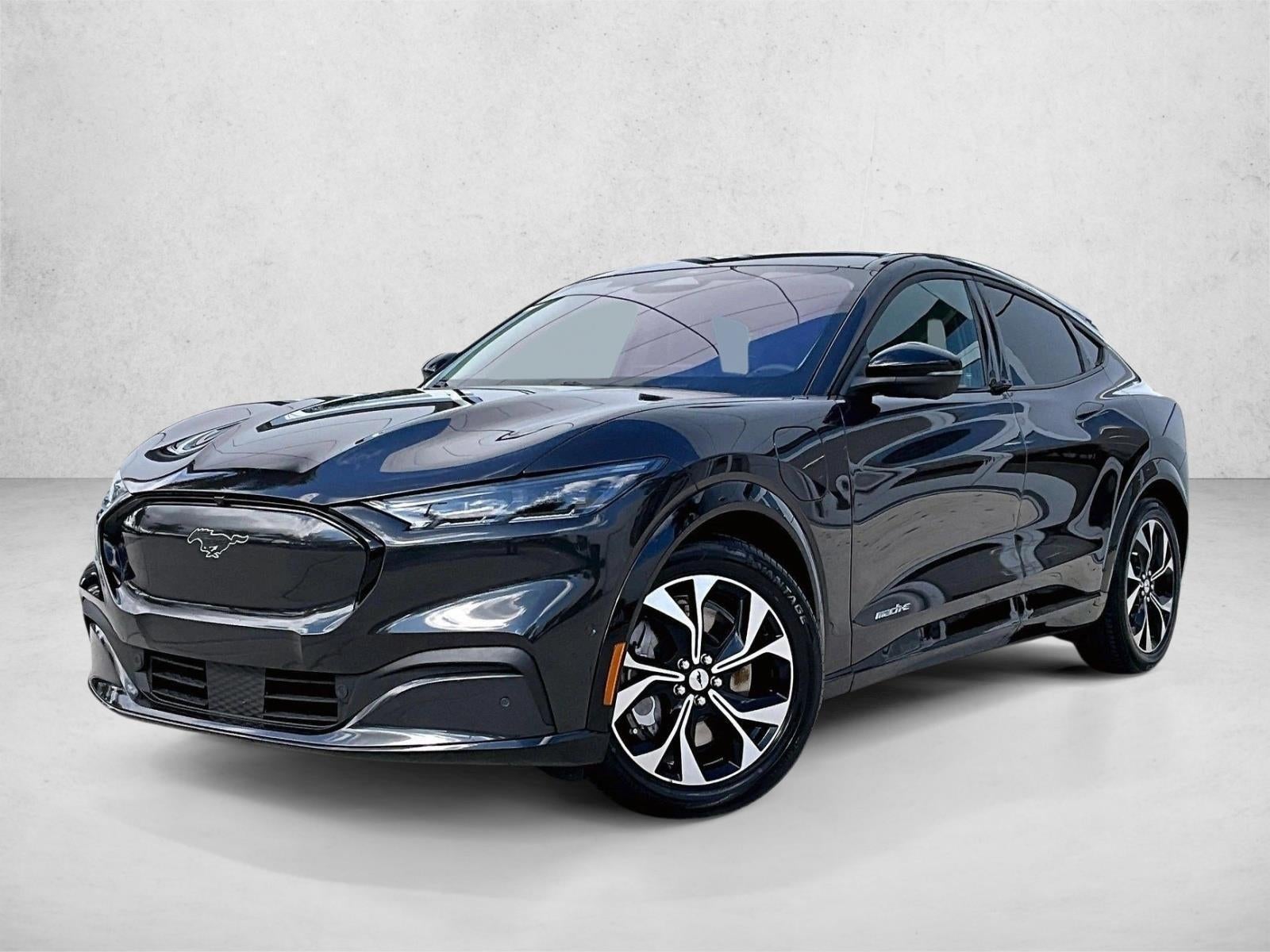 2022 Ford Mustang Mach-E Premium RWD