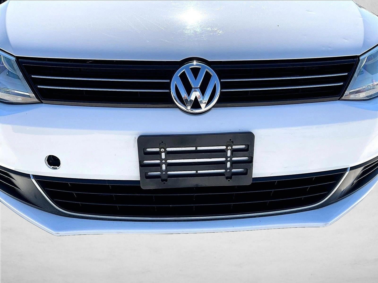 2013 Volkswagen Jetta 4dr Auto SE with Convenience Sedan
