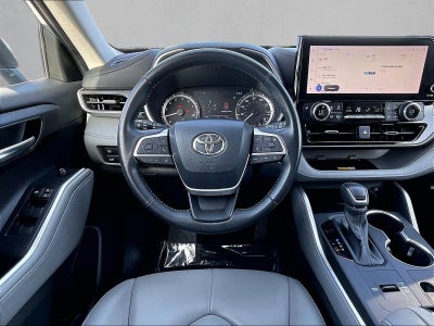 2023 Toyota Highlander XLE FWD (Natl)