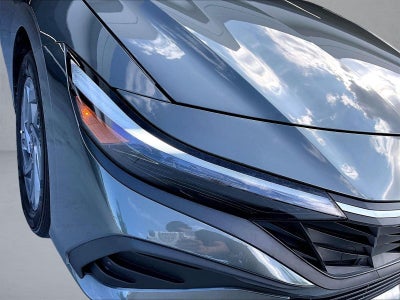 2024 Hyundai ELANTRA SEL IVT