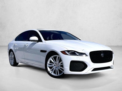 2021 Jaguar XF SE Sedan RWD
