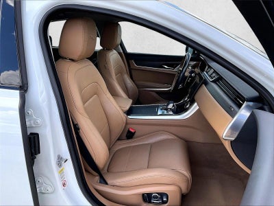 2021 Jaguar XF SE Sedan RWD