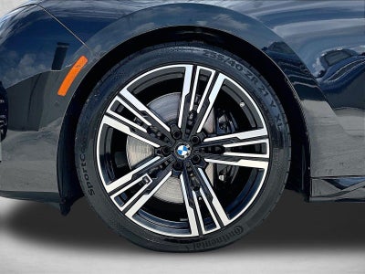 2023 BMW 760i xDrive Sedan