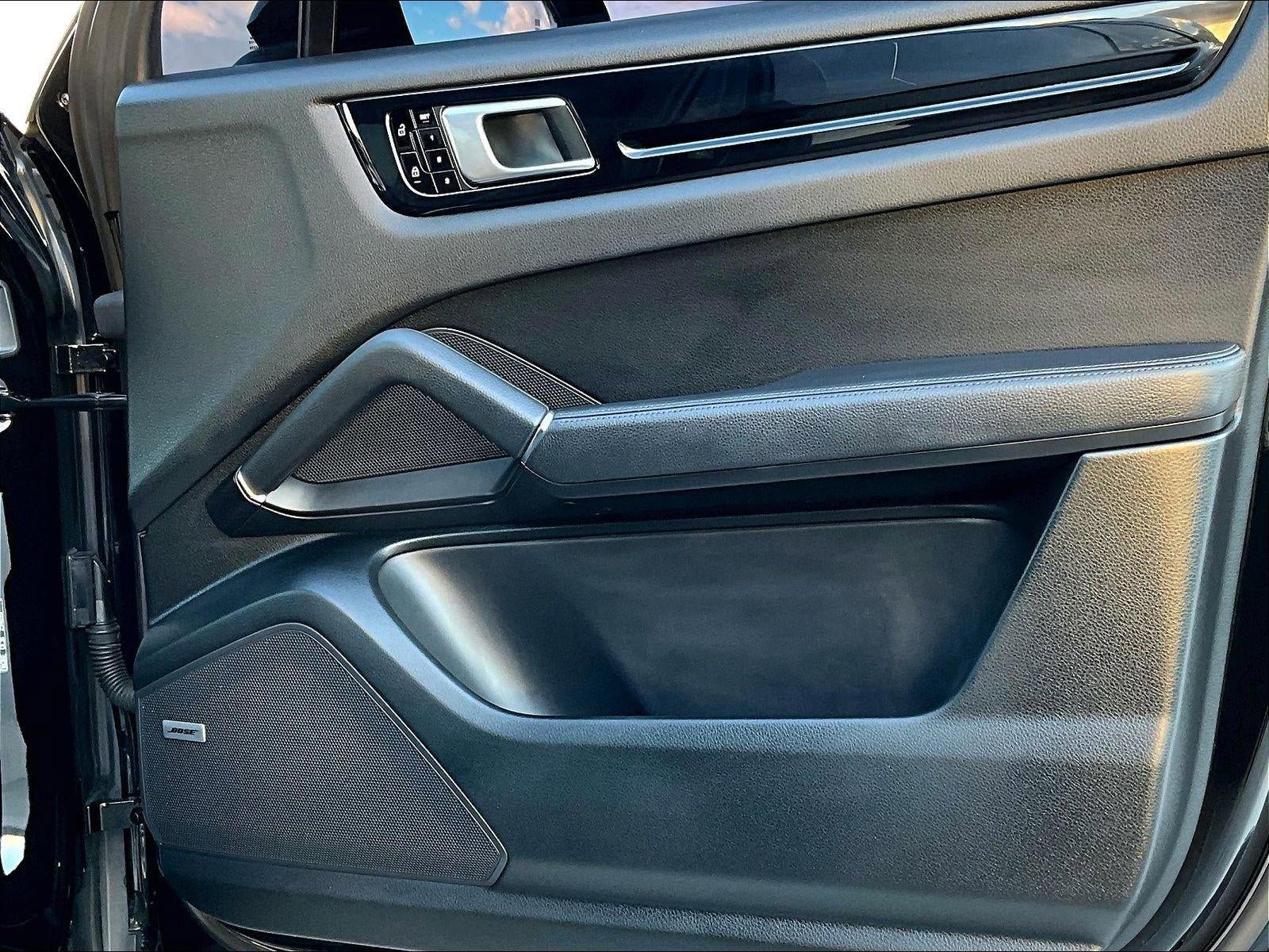 2020 Porsche Cayenne E-Hybrid AWD