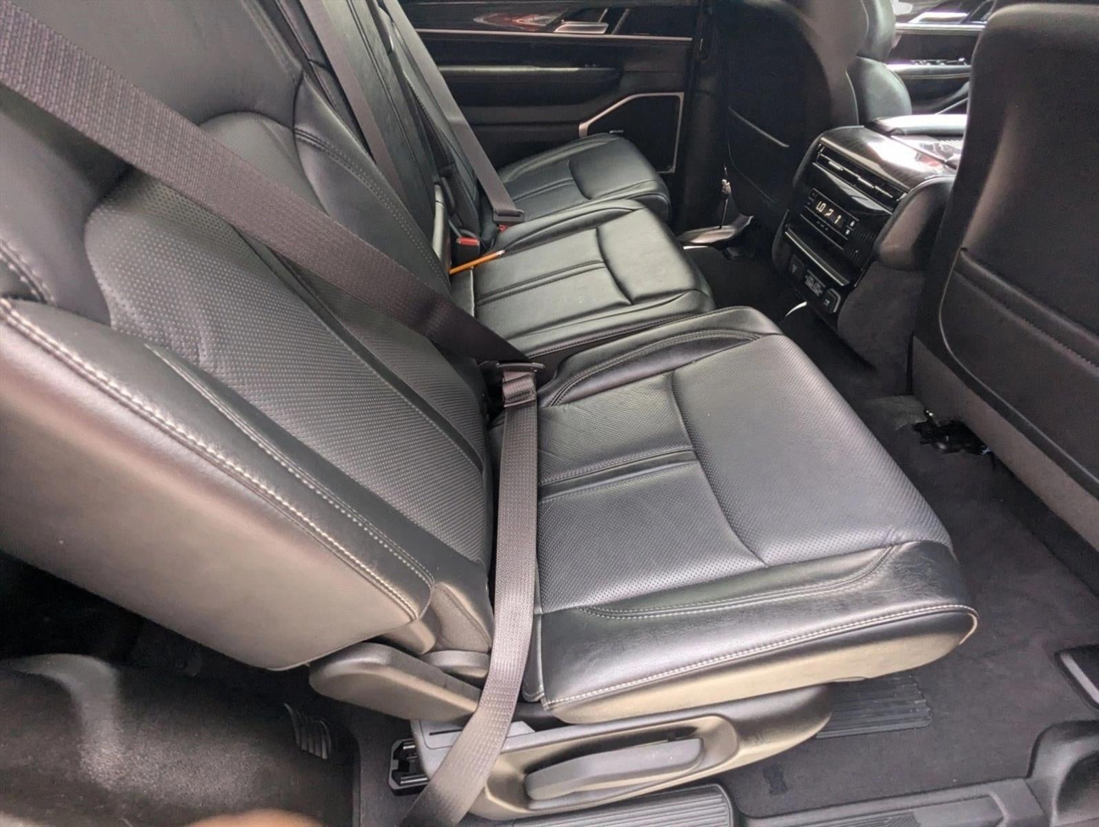 2022 Jeep Wagoneer Series II 4x2