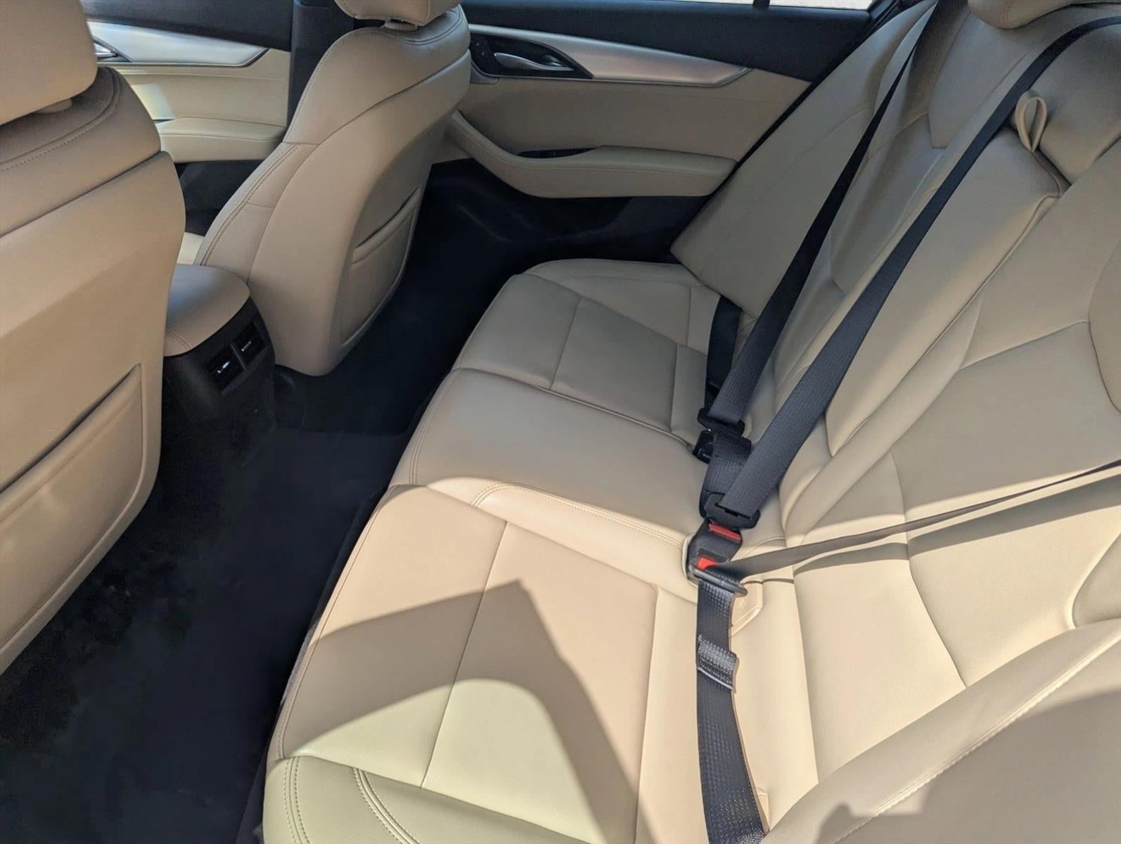 2023 Cadillac CT5 4dr Sdn Luxury