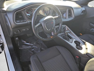 2019 Dodge Challenger SXT RWD