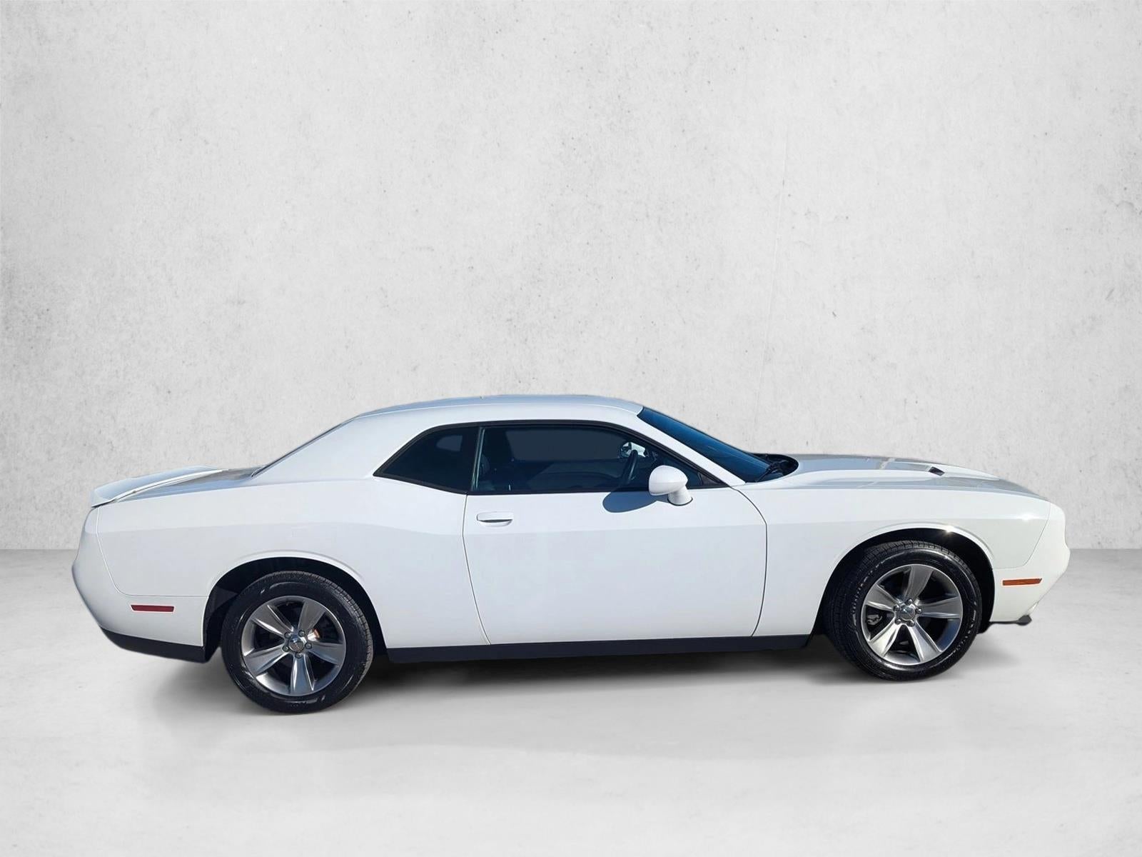 2019 Dodge Challenger SXT RWD