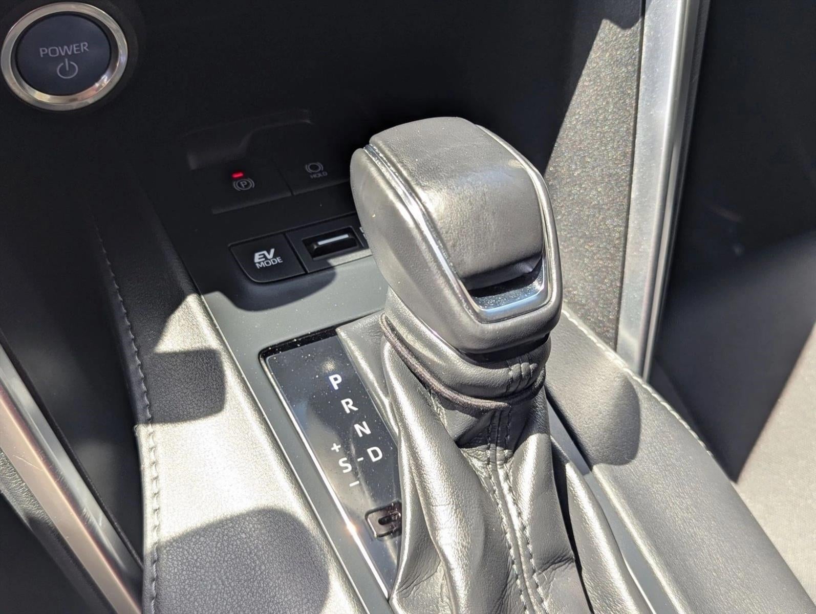 2021 Toyota Venza LE AWD (Natl)