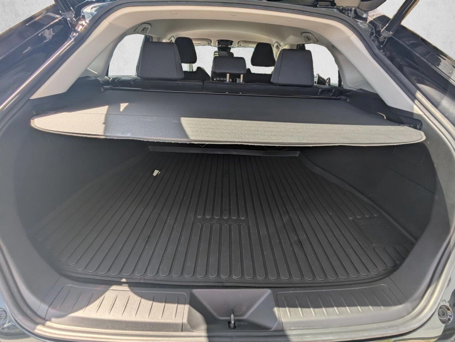 2021 Toyota Venza LE AWD (Natl)