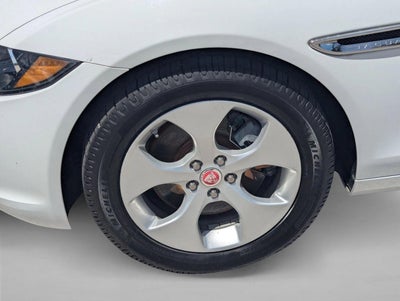 2017 Jaguar XE 25t RWD