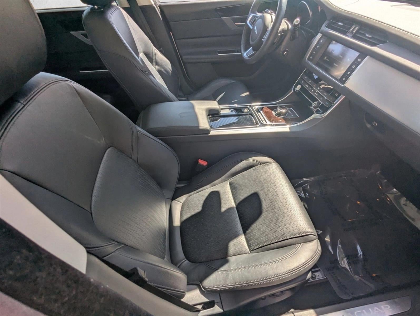 2018 Jaguar XF Sedan 35t Prestige RWD *Ltd Avail*