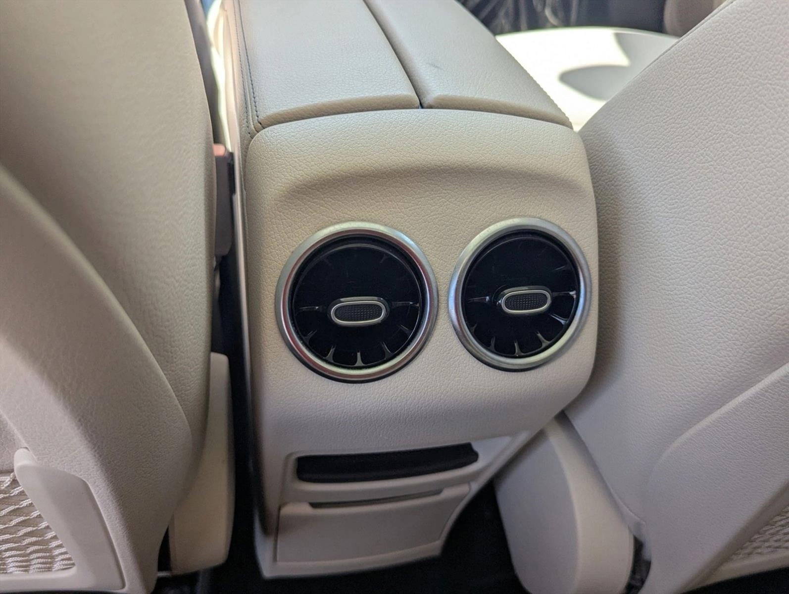 2022 Mercedes-Benz GLB GLB 250 SUV