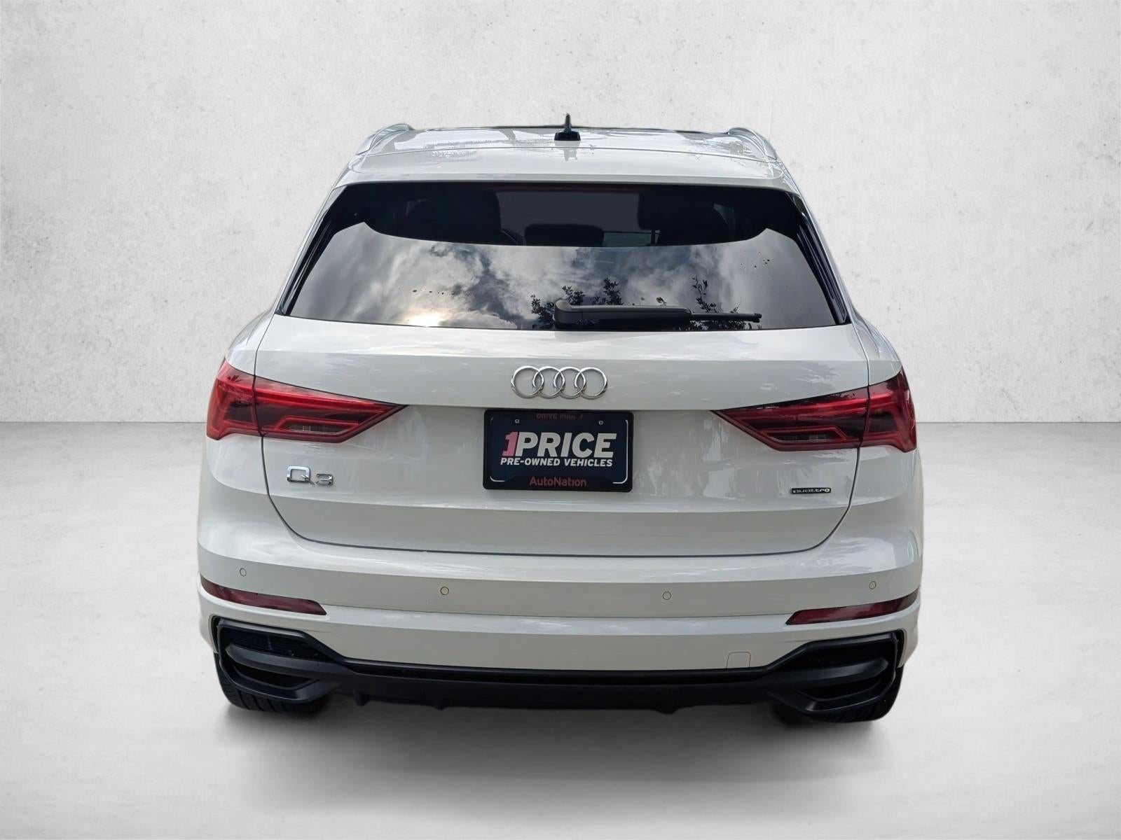 2022 Audi Q3 S line Premium 45 TFSI quattro