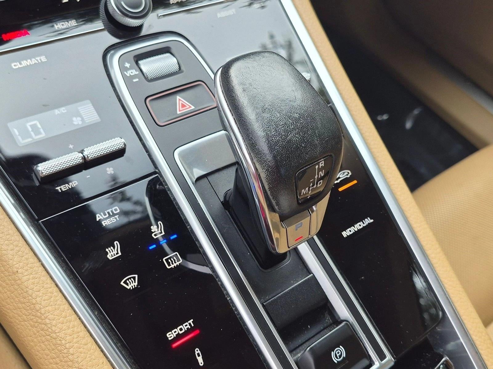 2018 Porsche Panamera 4 AWD