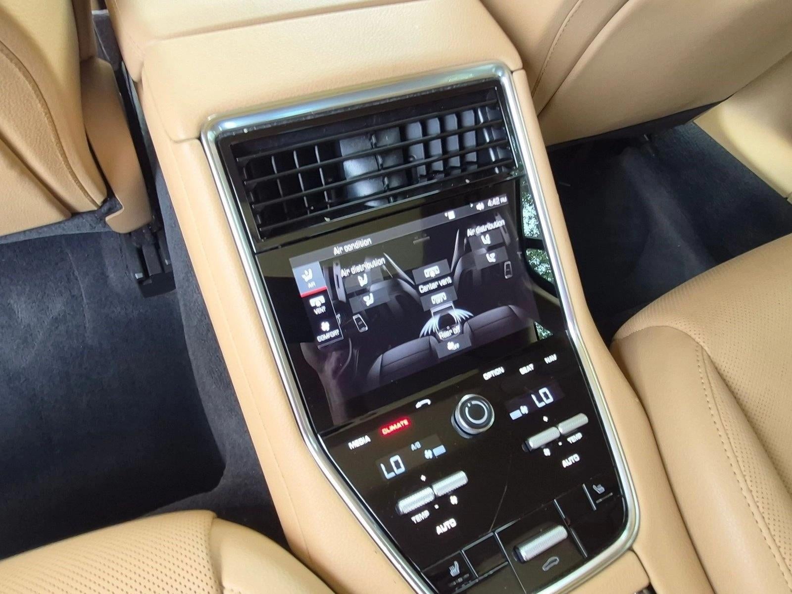 2018 Porsche Panamera 4 AWD