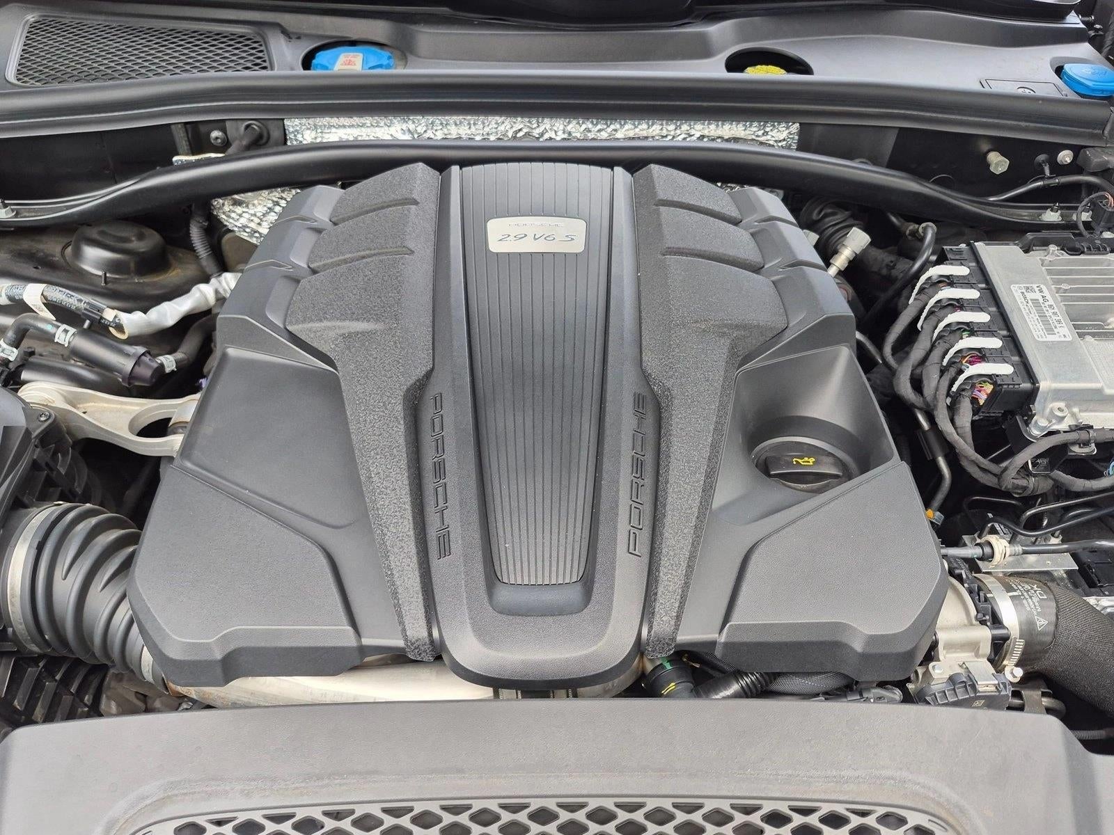 2022 Porsche Macan S AWD